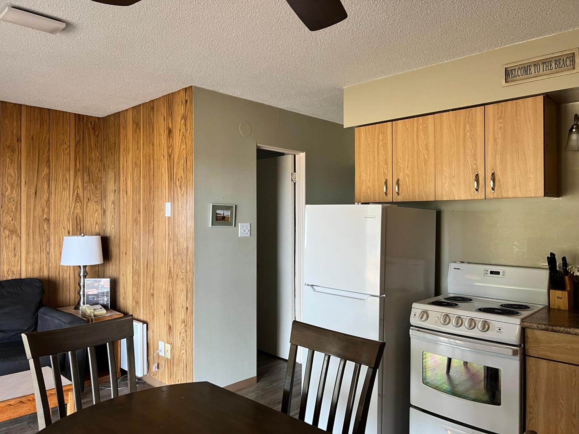 Sea Edge Motel Parksville Szoba fotó