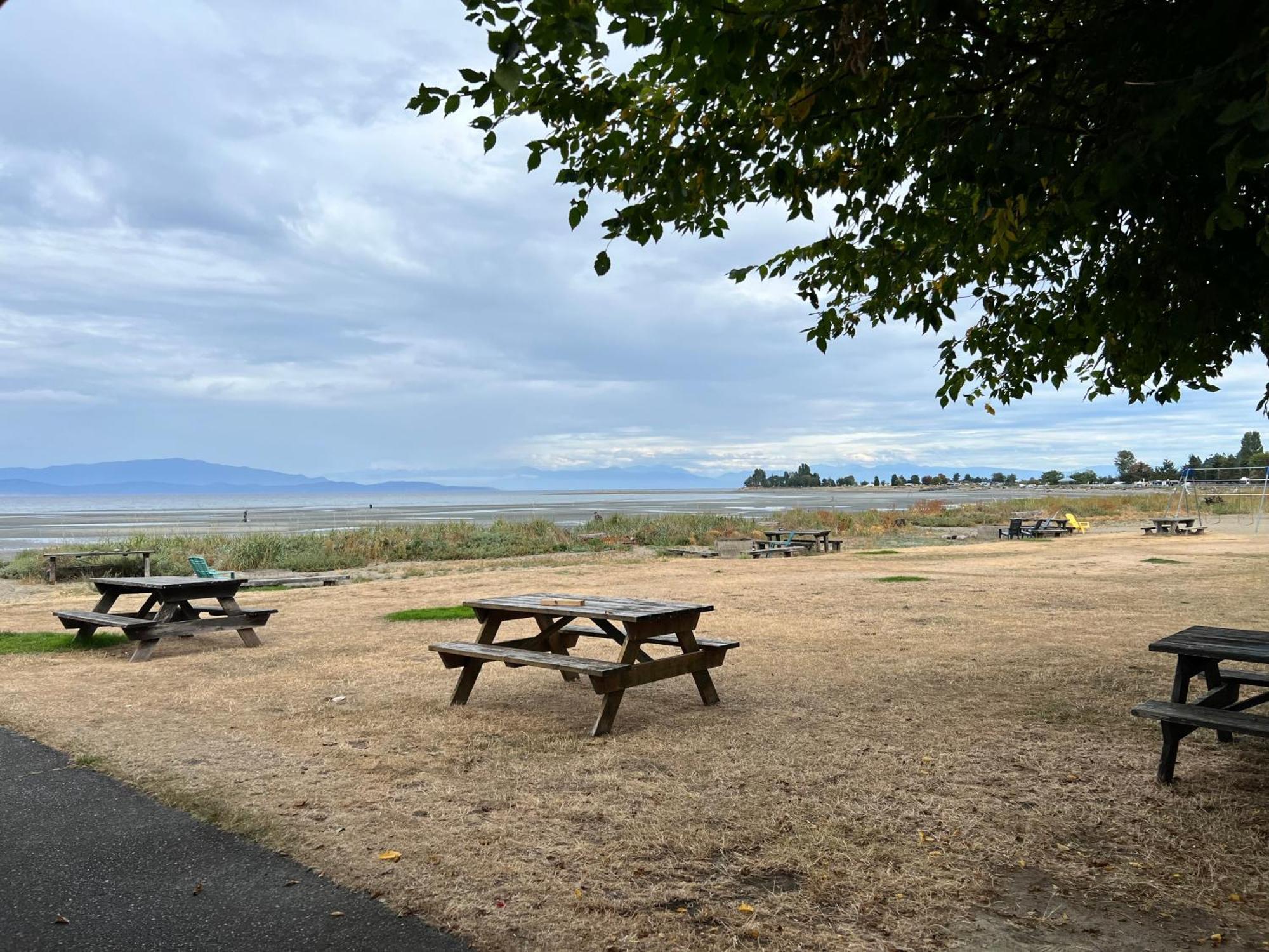 Sea Edge Motel Parksville Kültér fotó
